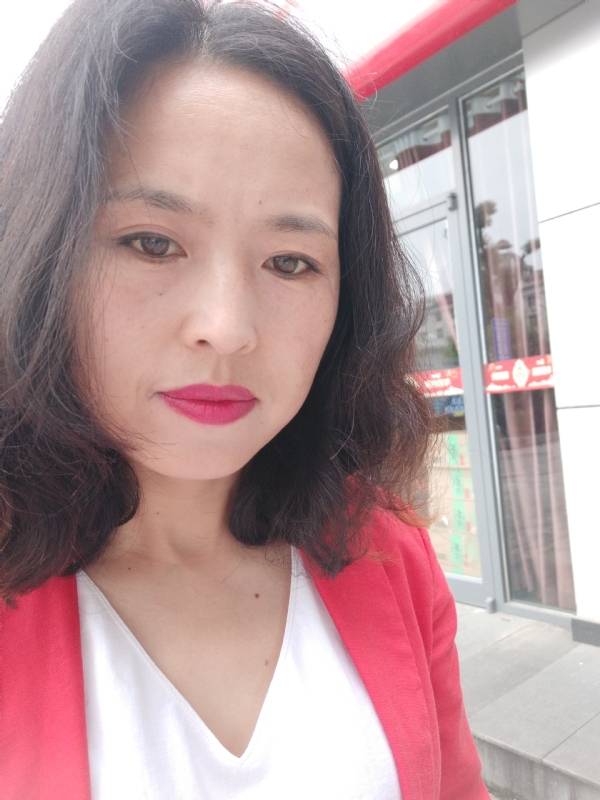 枫叶飘零的第一张照片--长春相亲服务中心