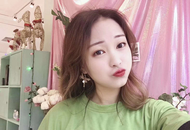 罗兰的第二张照片--长春相亲服务中心