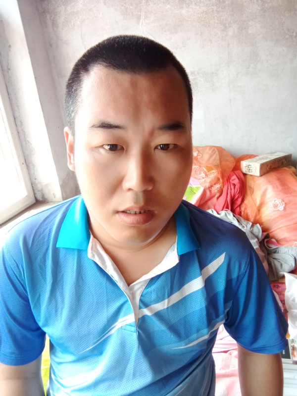 灰太狼的第一张照片--长春相亲服务中心