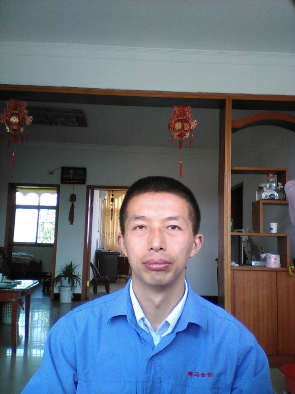 红玫瑰的第一张照片--长春相亲服务中心