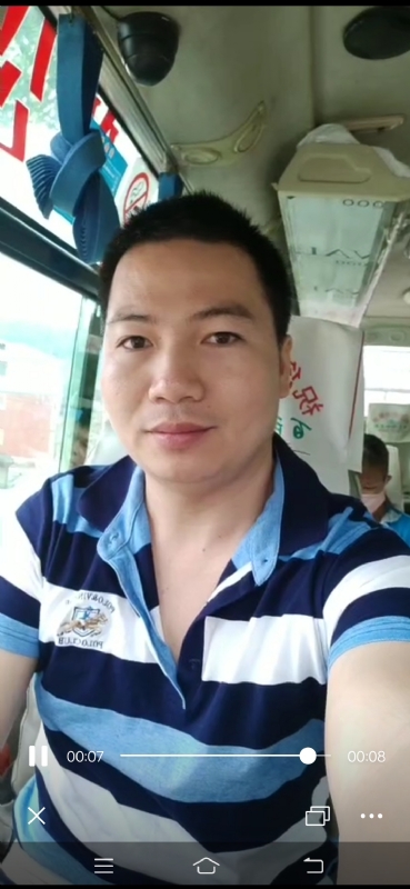 恋人未满的第一张照片--长春相亲服务中心