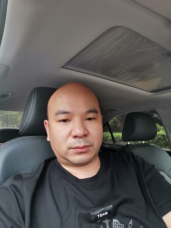 爷们已经老了的第一张照片--长春相亲服务中心