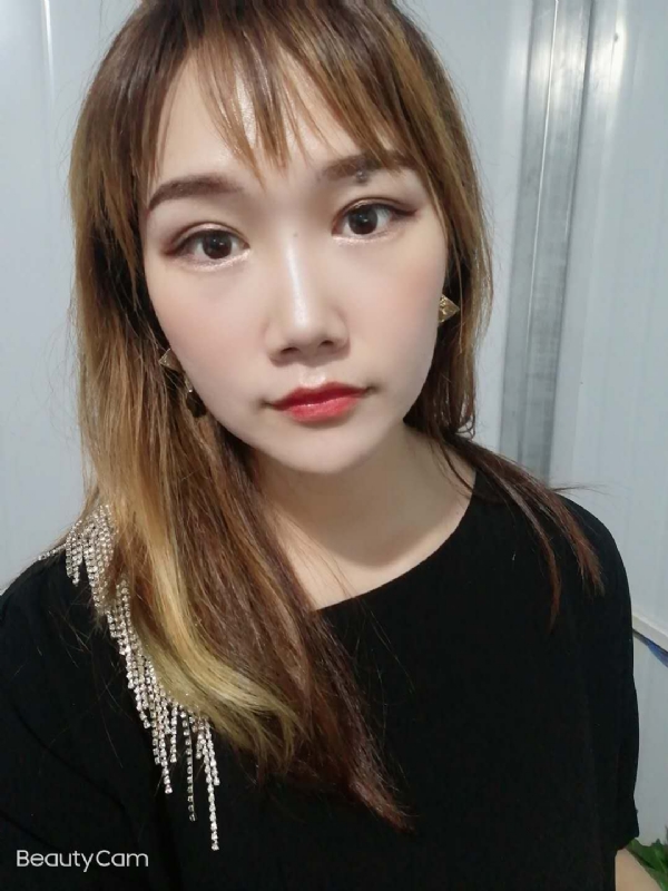艾薇的第三张照片--长春相亲服务中心
