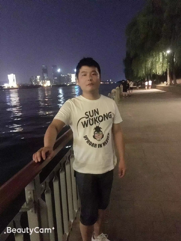 古月的第二张照片--长春相亲服务中心