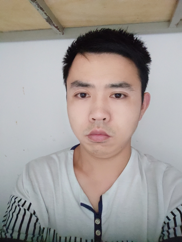 老男孩的第二张照片--长春相亲服务中心