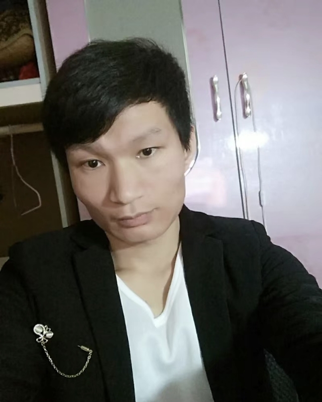 季绍伟的第二张照片--长春相亲服务中心