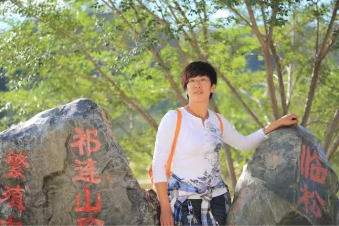 弱水河边青春草的第一张照片--长春相亲服务中心