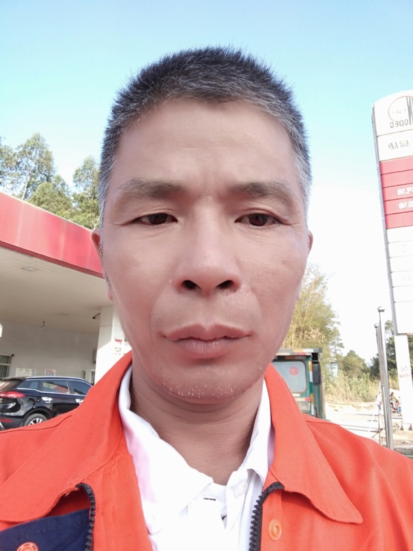 静候缘分的第一张照片--长春相亲服务中心