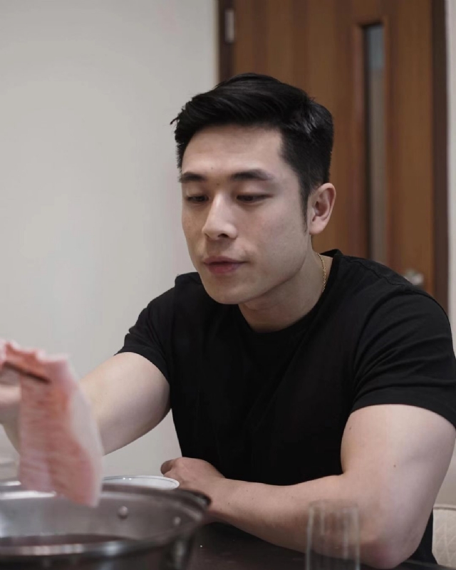 李浩泓的第一张照片--长春相亲服务中心