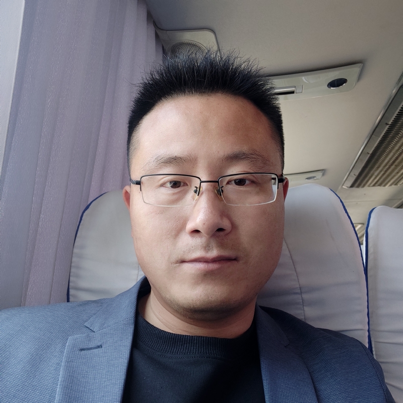 桑业挺的第一张照片--长春相亲服务中心