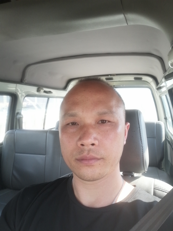 新旺丁的第一张照片--长春相亲服务中心