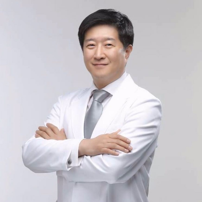 王伟的第四张照片--长春相亲服务中心