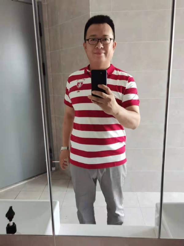 行走的打桩机的第一张照片--长春相亲服务中心
