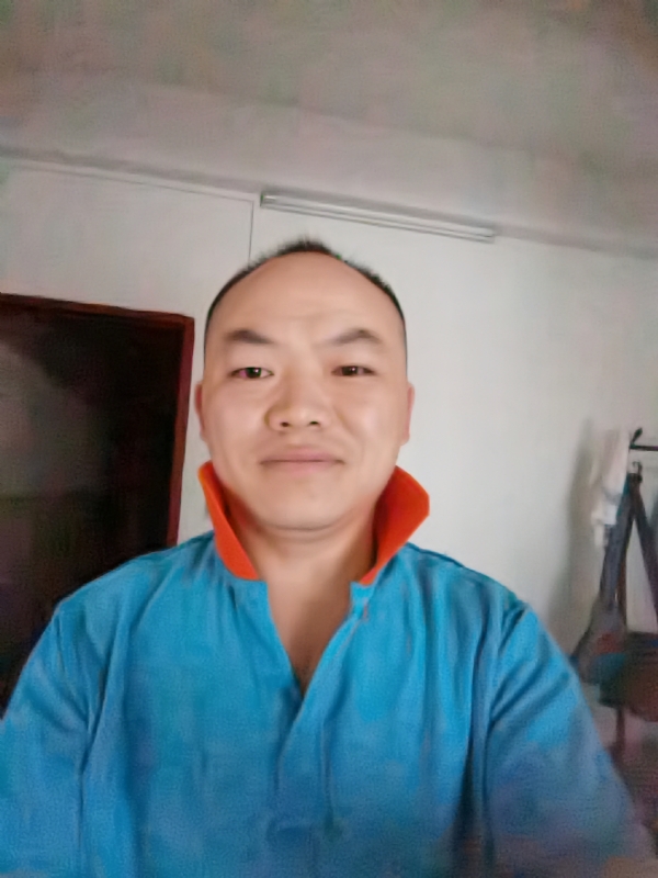 与子携老的第四张照片--长春相亲服务中心