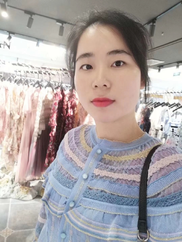 团笑的第一张照片--长春相亲服务中心