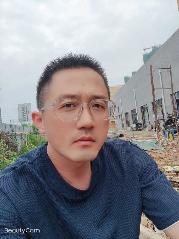 清风烈酒的第二张照片--长春相亲服务中心