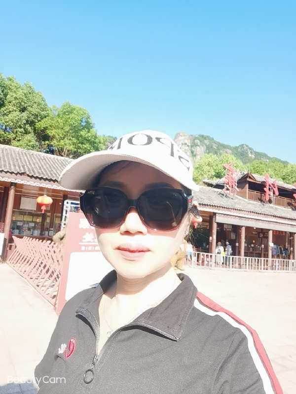 山百合的第一张照片--长春相亲服务中心