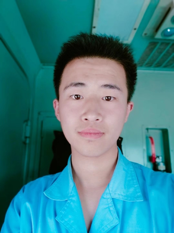 生而为人的第四张照片--长春相亲服务中心