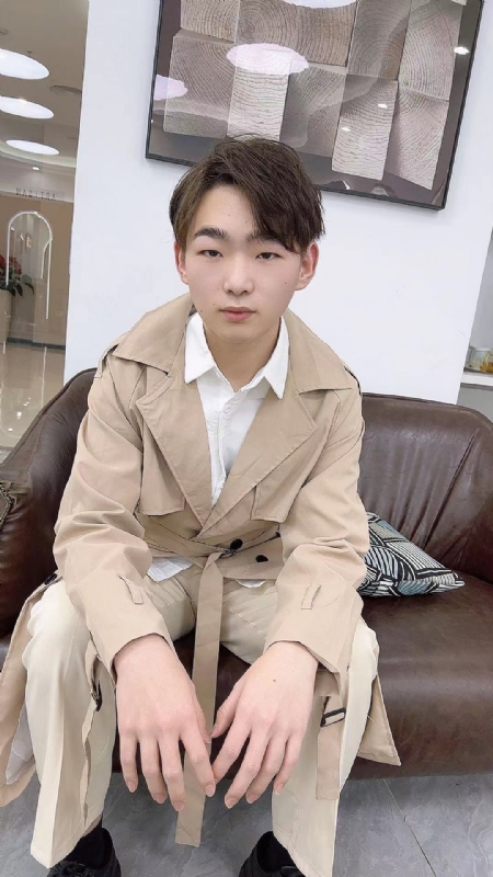 啊哲的第一张照片--长春相亲服务中心