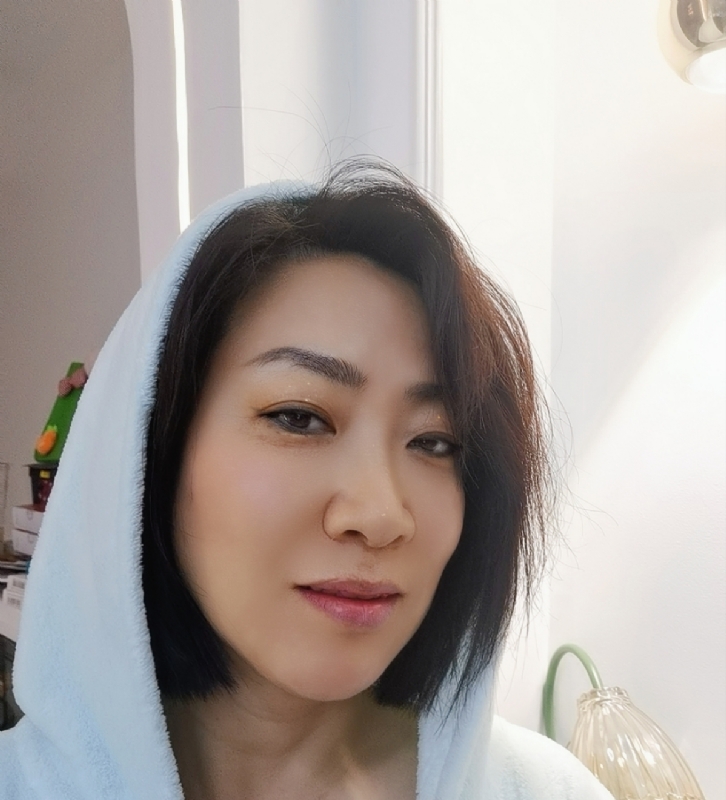 火玫瑰的第一张照片--长春相亲服务中心