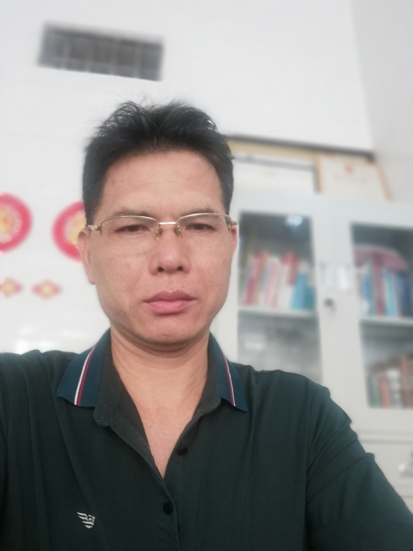 后视镜的第二张照片--长春相亲服务中心